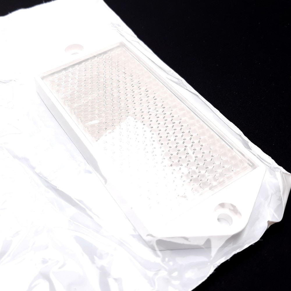 Banner BRT-100X55A Retroreflective Sensor Target, Rectangular, 100mm x 55mm