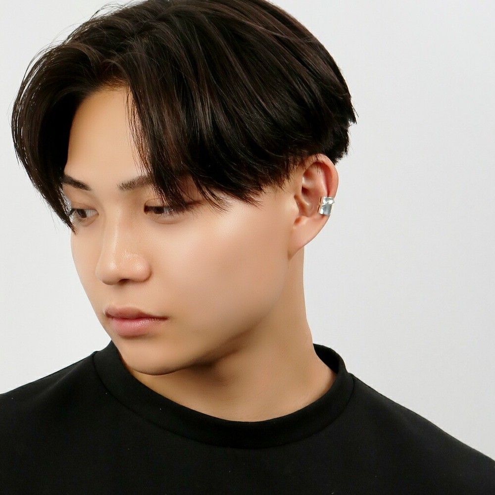 Dr MONROE Wide Mirror-Finish Sterling Silver Ear Cuff (Single)