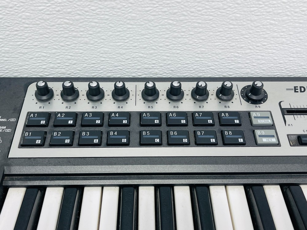 USED (READ) - Roland Edirol PCR-800 MIDI Controller 61-key Electronic Keyboard
