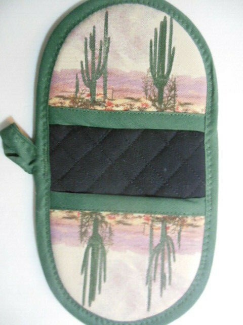CACTUS PLANTS  microwave potholder - NEW, handcrafted