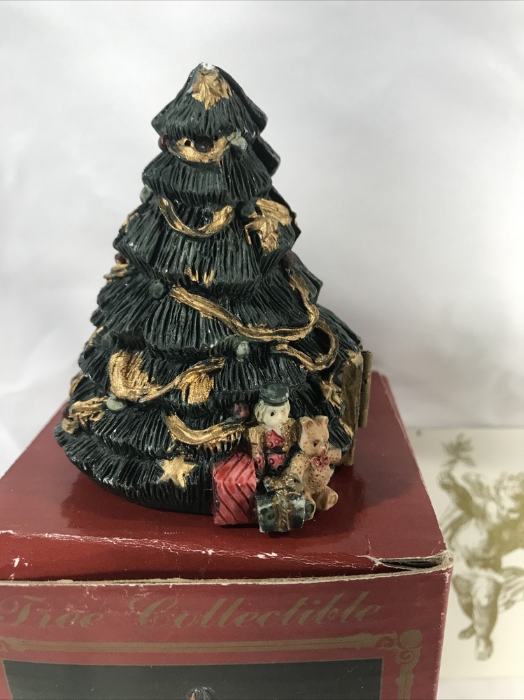 Tree Collectible ~ Windsor Collection 3.5” ~ Opening Hinge 3d