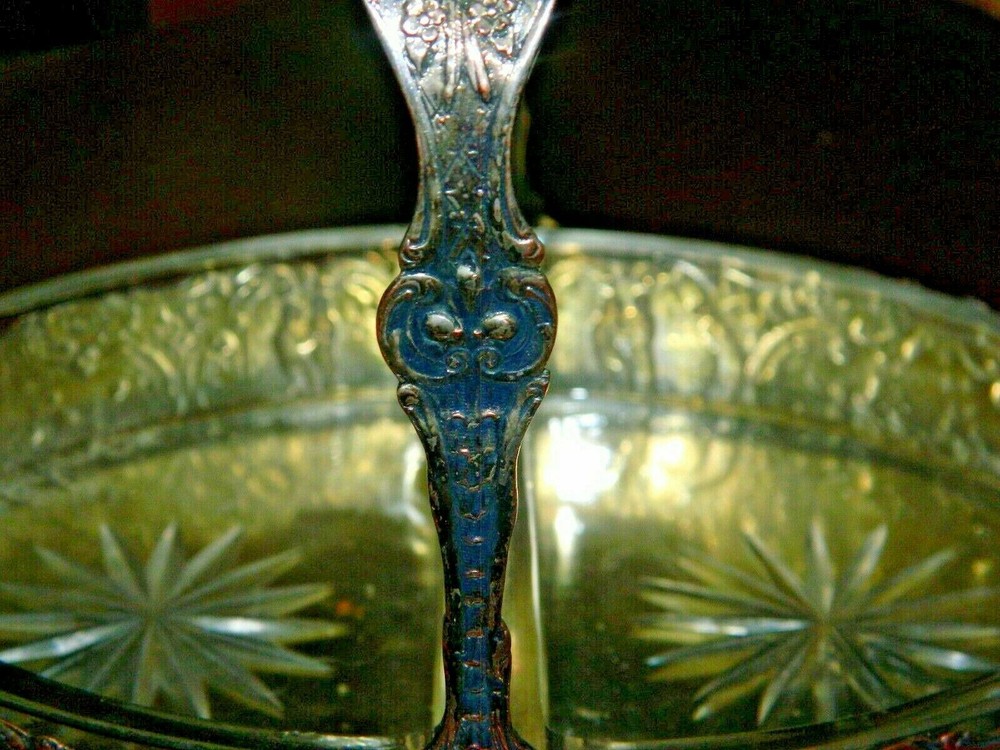 *Vintage Repousse COPPER/ Silver Metal Divided Candy Dish W/Handle-