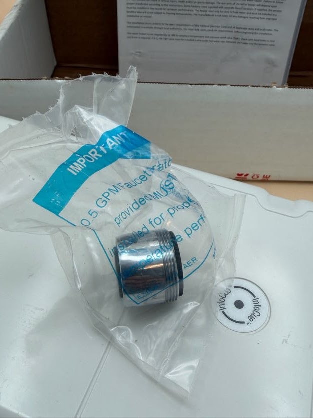 Eemax SPEX3208 FlowCo 3 Kilowatt 208 Volt Electric Point of Use Water Heater