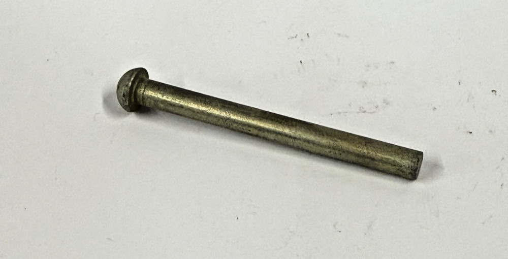 Pins, Gear