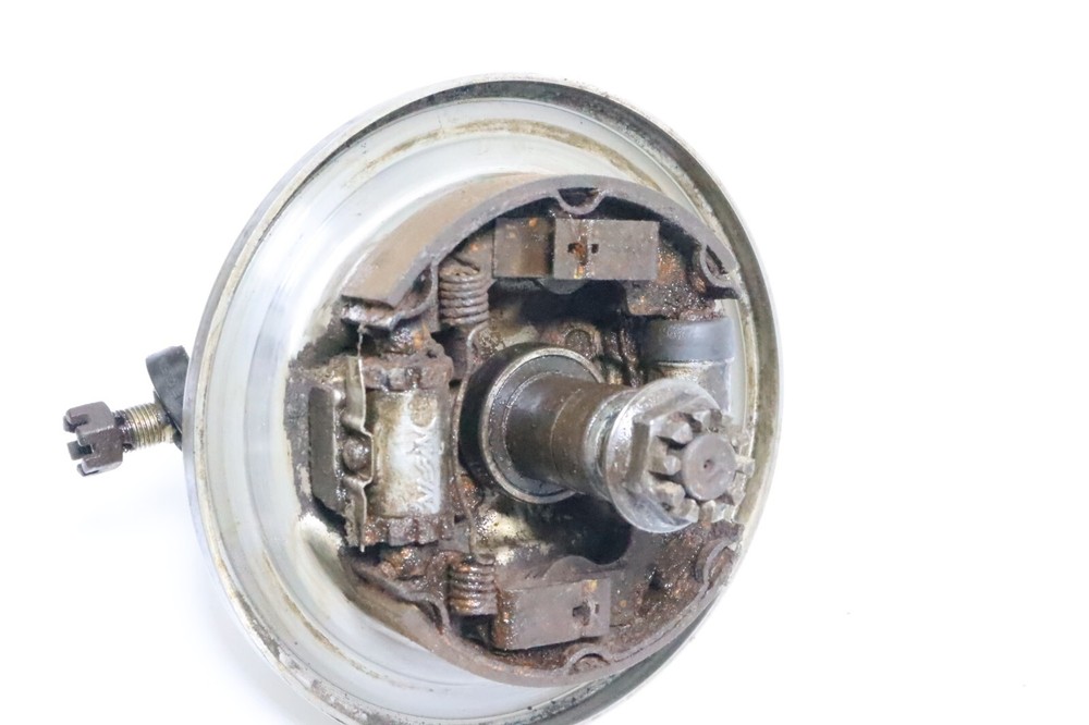 98-2000 HONDA TRX 300 FRONT LEFT KNUCKLE 51250-HM4-A20