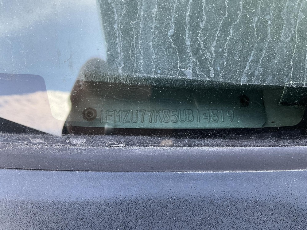 Used Headrest fits: 2005 Ford Explorer Grade A