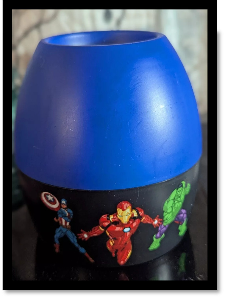 🌟“Light It Up, Avenger Style!” Marvel Projection Nightlight – Hero Glow
