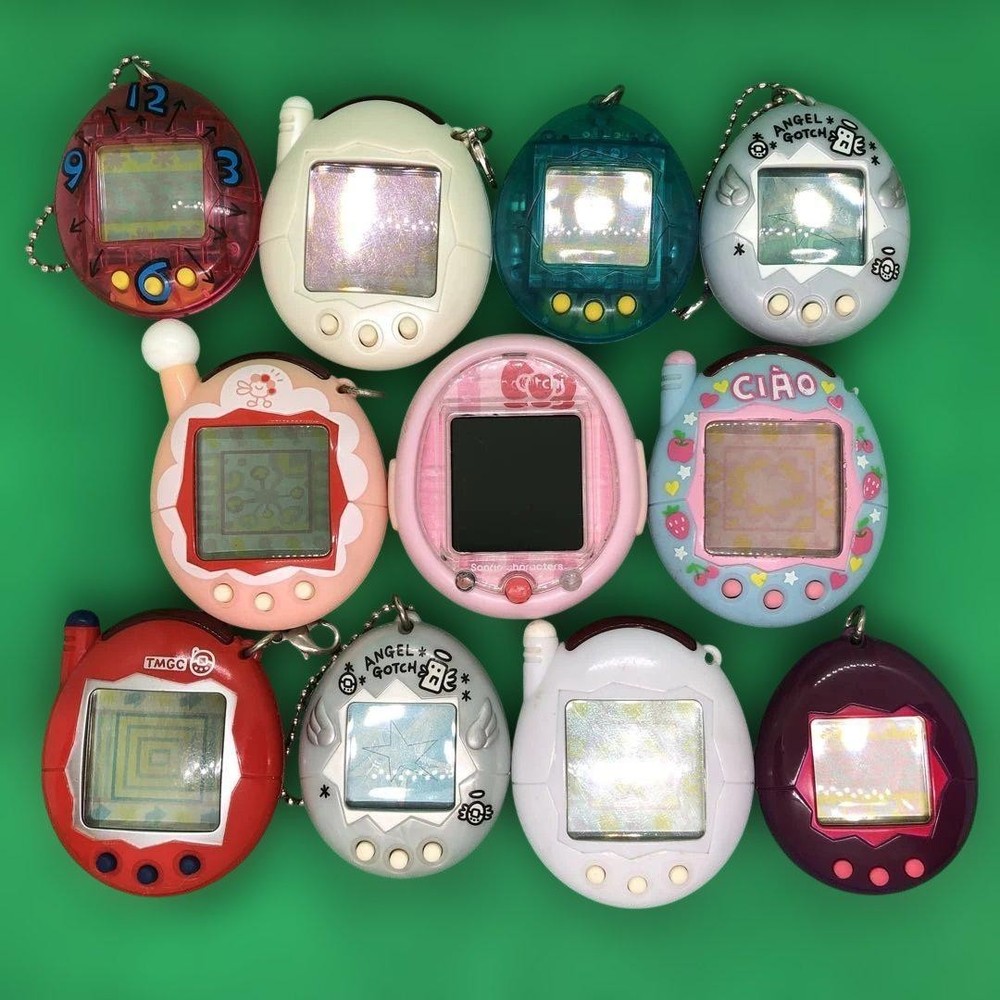 Bandai Tamagotchi 11 Set