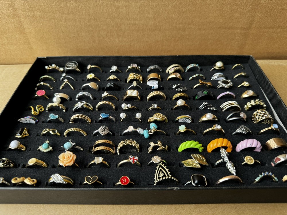 Bulk Lot Wholesale Rings (30 pcs)