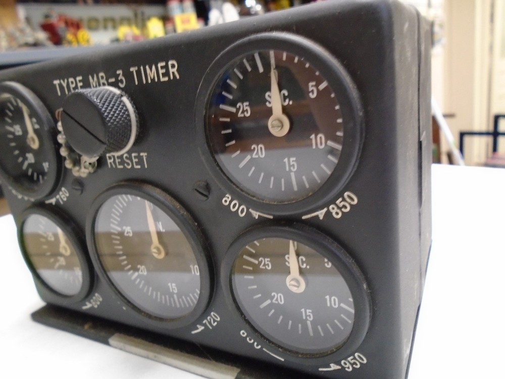 vintage aircraft kollsman engine over temperature timer mb-3