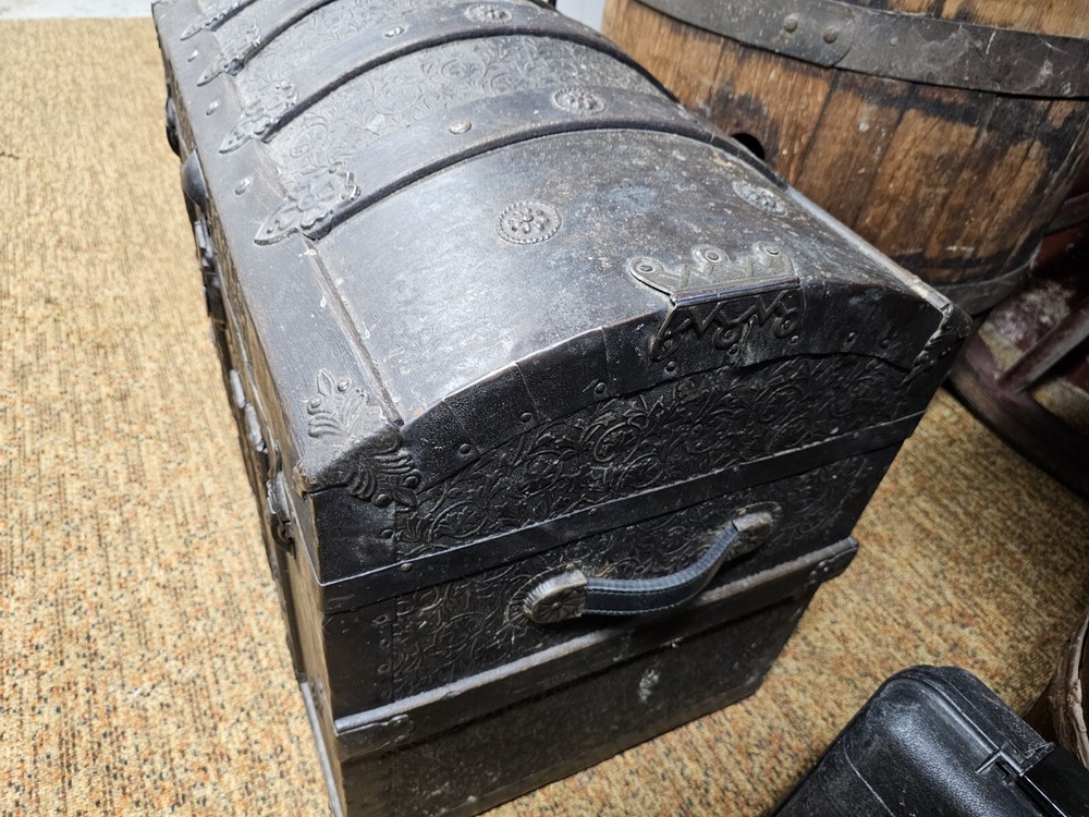 antique steamer trunk