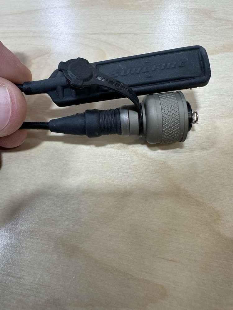 Surefire SF Plug Switch Tailcap W Surefire Pressure Switch Combo FDE
