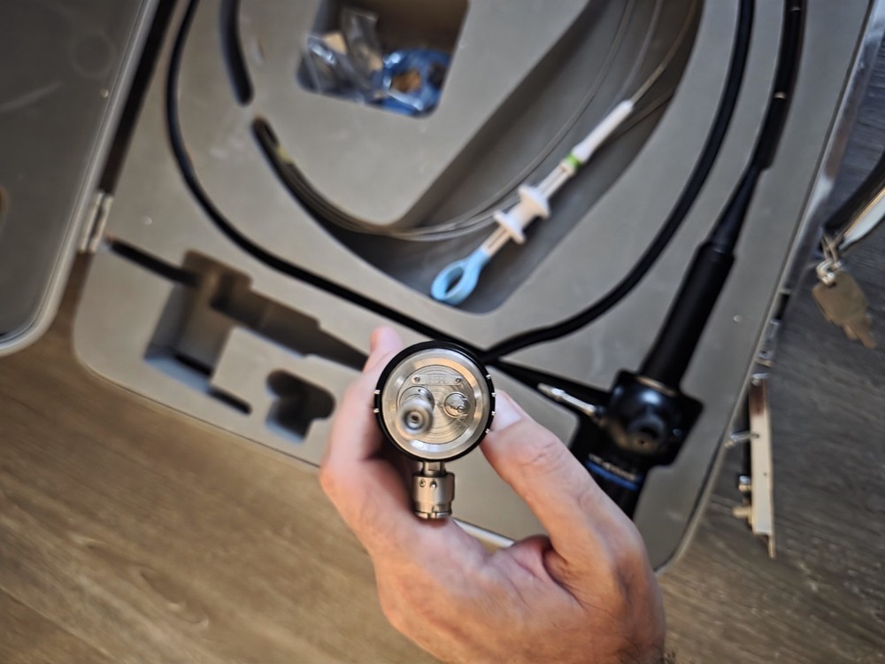 Olympus BF-P10 Bronchoscopy Endoscope With Case & Accessories