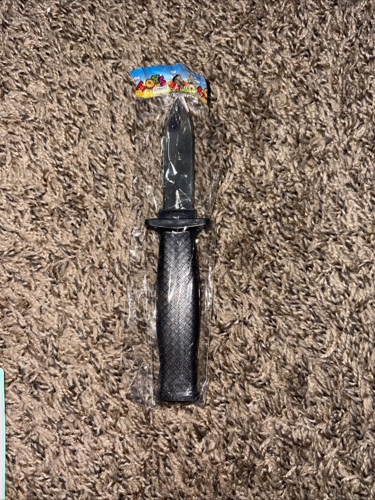 Plastic Toy Retractable Blade Knife-Spring loaded