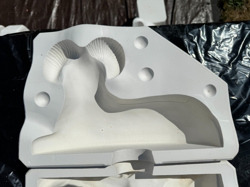 VINTAGE DUNCAN CERAMIC MOLD #DM- 480 A RAM PLANTER