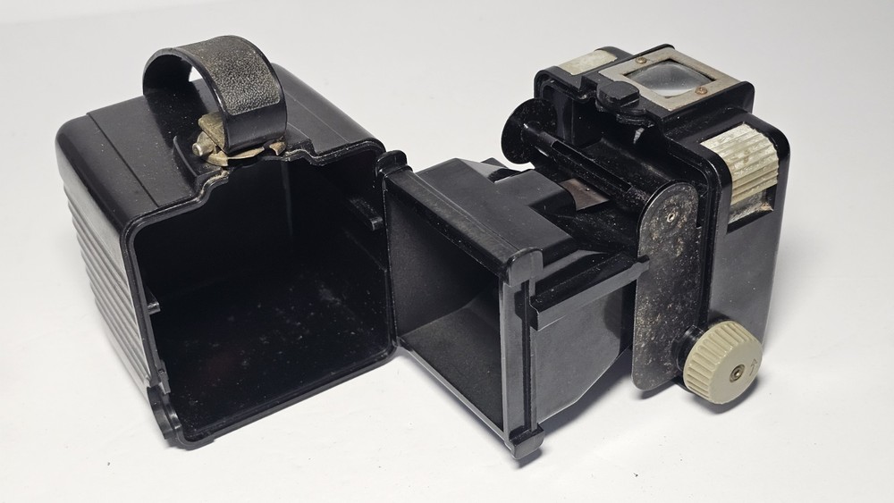 BROWNIE HAWKEYE CAMERA FLASH MODEL KODAK