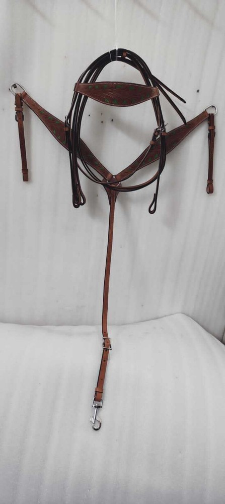 Genuine Leather Headstall and Breast Collar Set with Middle Cinch .