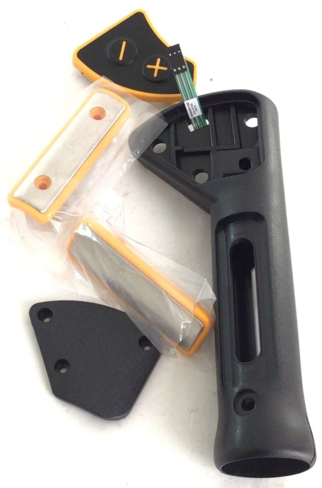 Matrix C7xi-05 - CS30 Upright Step Left Hand Sensor Grip Assembly 1000400098