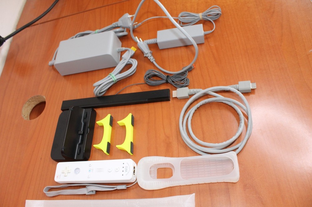 NINTENDO WIIU - JUST DANCE 2014 BASIC PACK