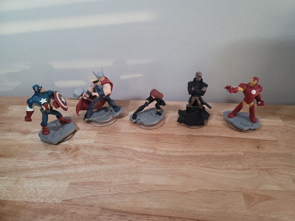 Lot of Disney Infinity 2.0 Marvel 5 Figures