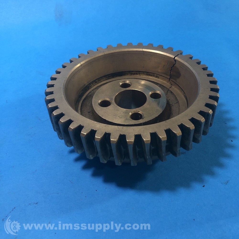 Cracked Gear 2759