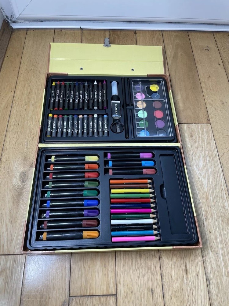 Excellent Condition: ArtStudio Art Set (Paint Brush/Ruler Missing)