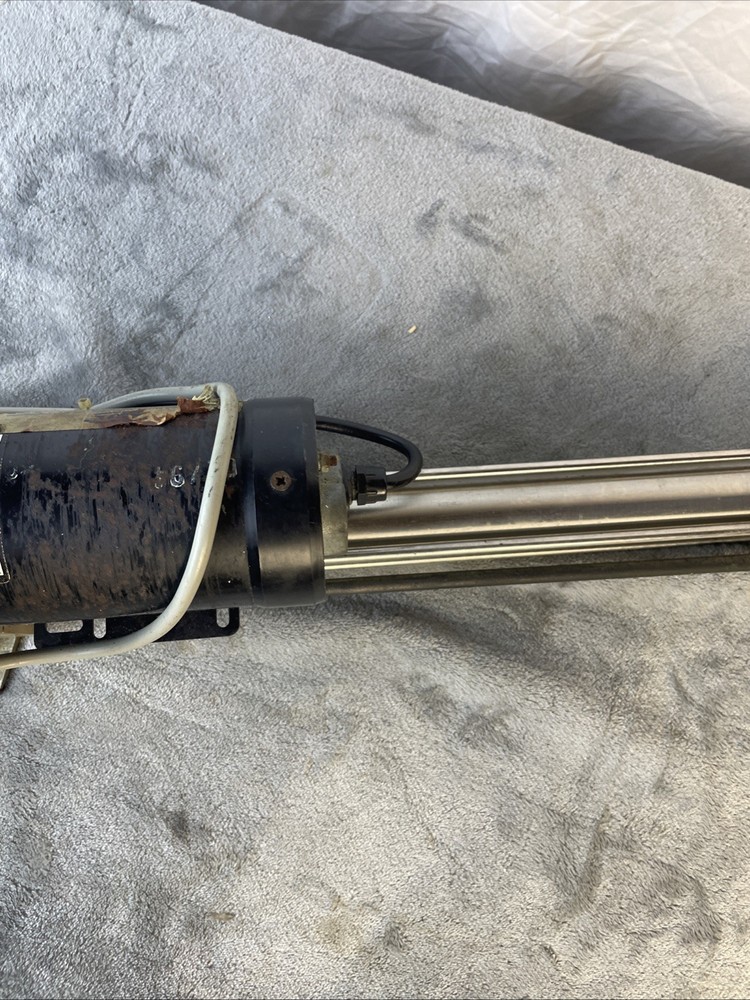 ROBERTSON HLD2000L HYDRAULIC 12V DRIVE