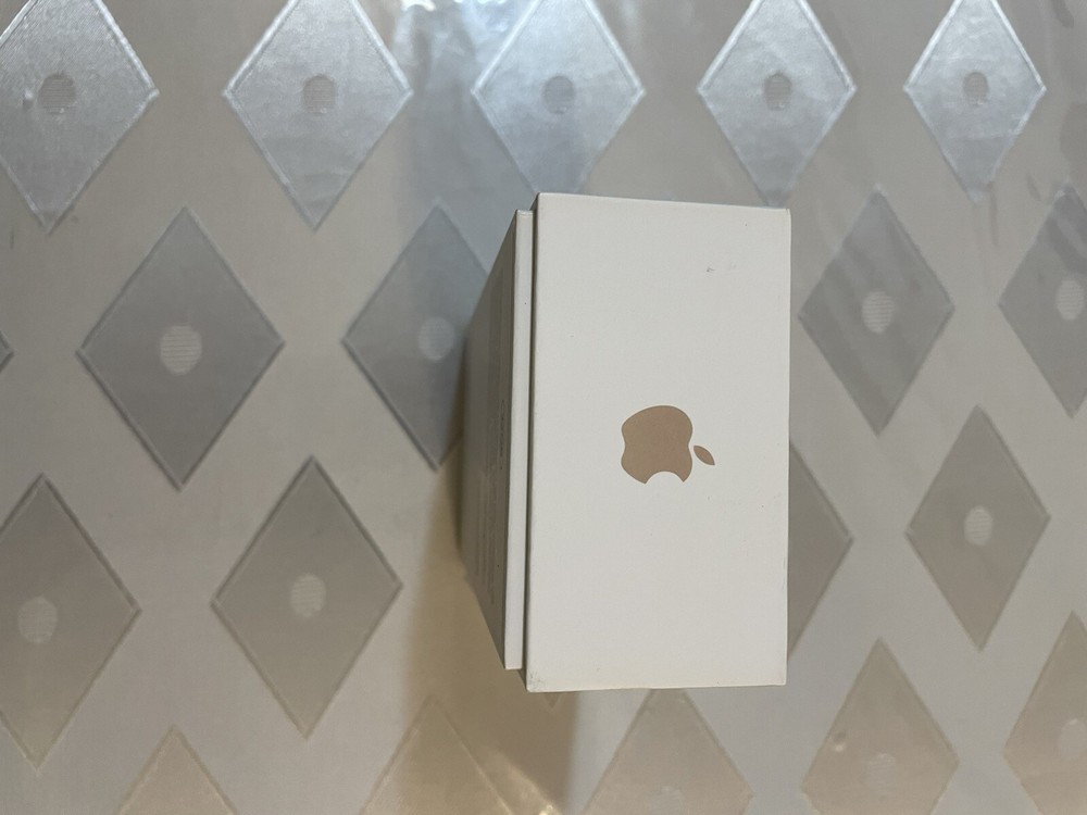 Apple iPhone 6S Plus Empty Replacement Phone Box & New Headphones