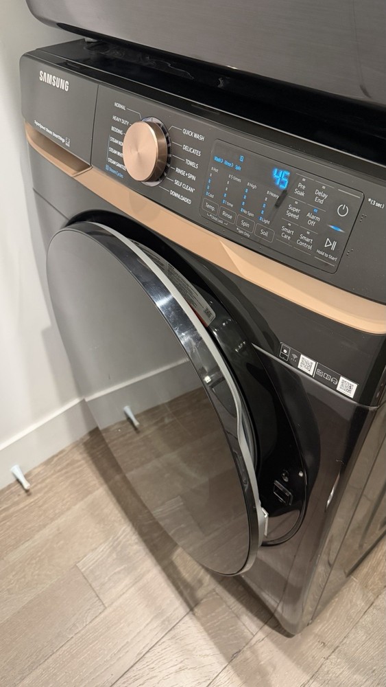 Samsung Stackable Washer Dryer Set Black SmartThings Steam SuperSpeed