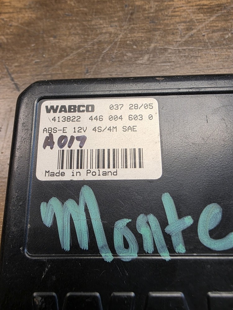 Used WABCO ABS Control Module 413822 446 004 603 0 (BROKEN BRACKET)