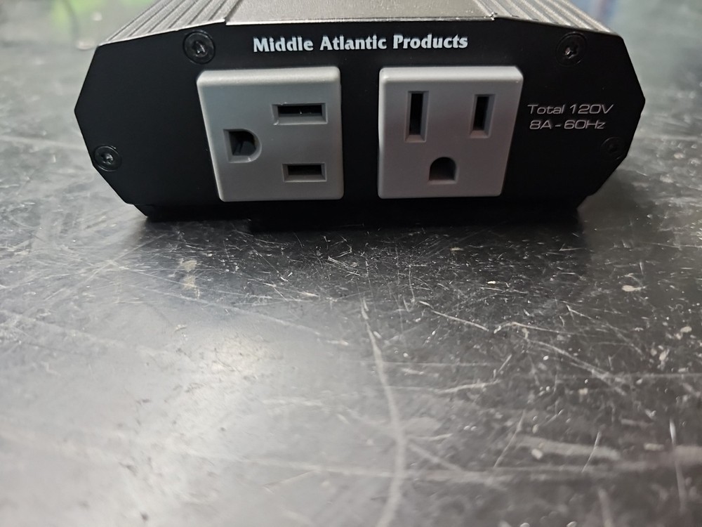 Middle Atlantic PD-28-SP 8A Power Distribution