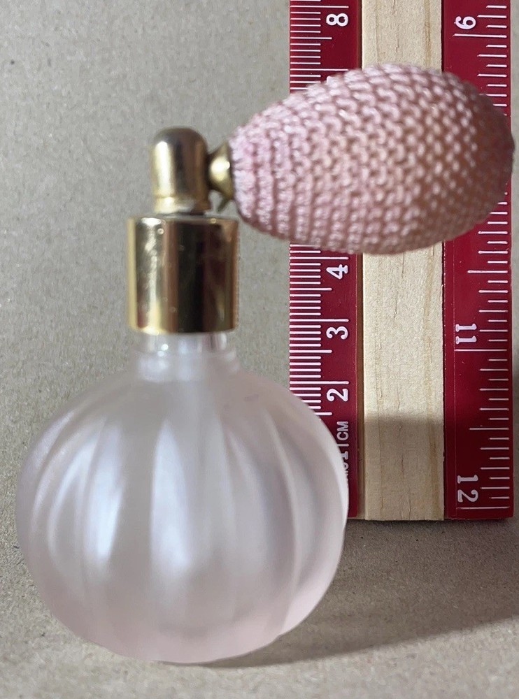 Art Glass Atomiser Perfume Bottle.