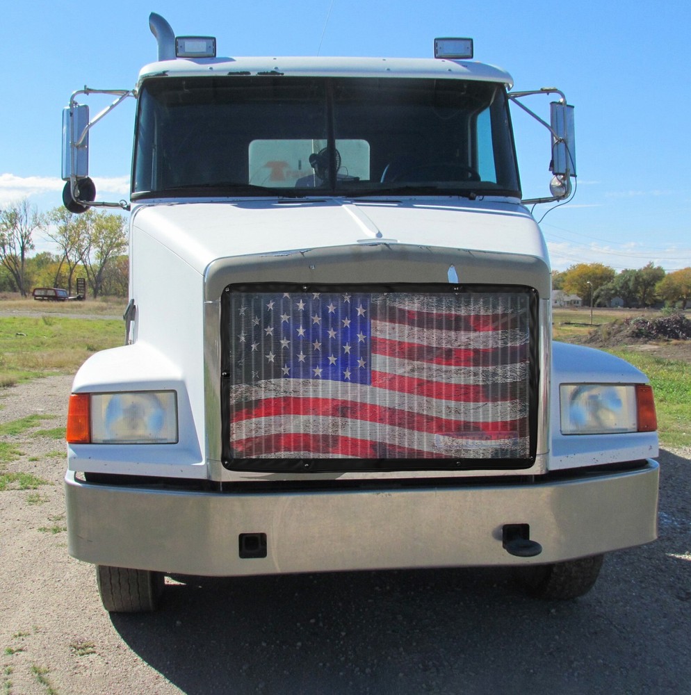 Volvo WIA - AutoCar - White GMC Premium Old Glory Bug Screen