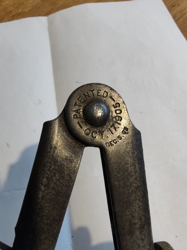 Antique W S Co compass New Haven CONN