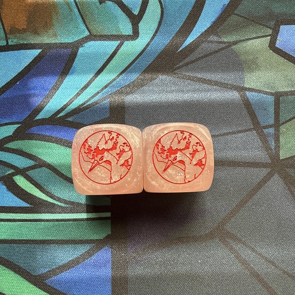 Usagi Draws Pokemon Moltres Plastic Dice Pair