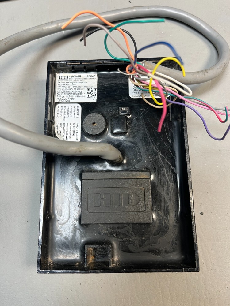 HID multiCLASS RP40E Wall Switch Reader - Used, Black