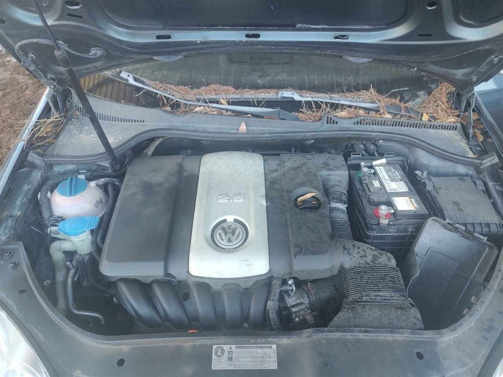 JETTA 2009 Fuse Box Cabin 6966