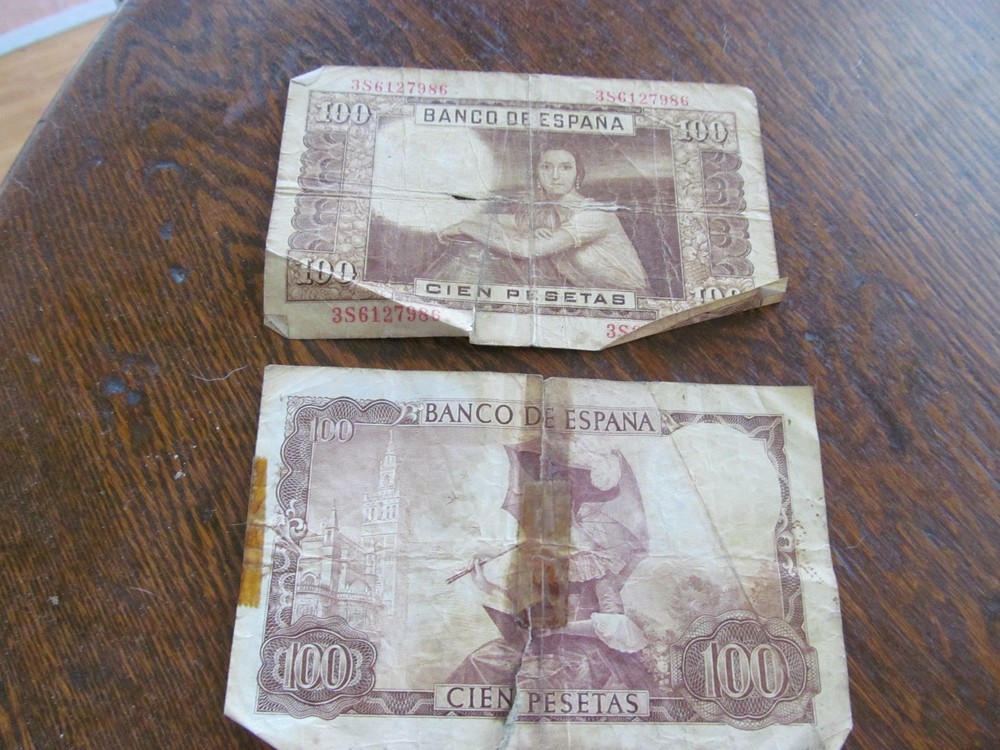 (2) SPANISH PESETAS 100 EACH ONE IS 1953 ONE IS BEQUER