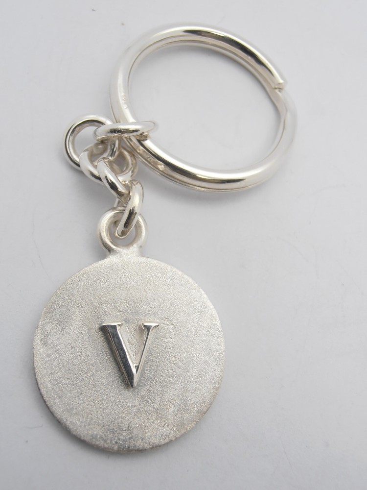 Keychain with letter - V - 925 Silver - initial - alphabet - breeze -