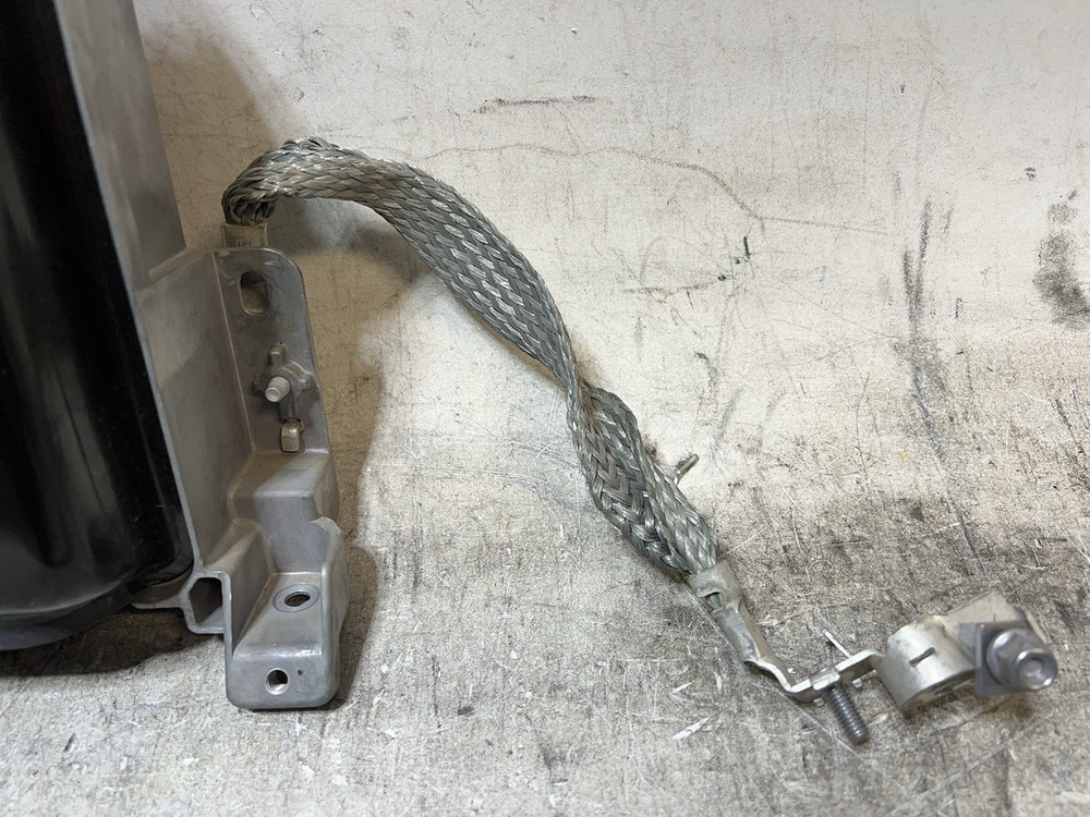 🧷OEM 17-24 Tesla Model 3/Y Front Electrical Control Module Shield -1569303-00-A