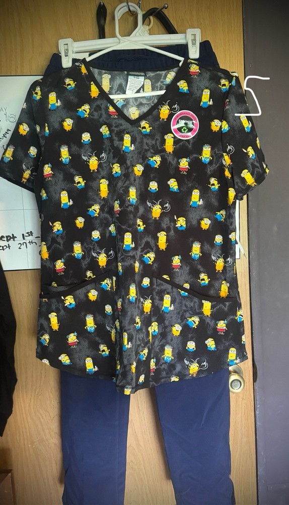 Scrub lot ! Sizes small/ XS