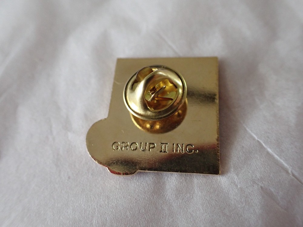 McDonalds Ronald Taking The Extra Step Enamel Lapel Pin Nice