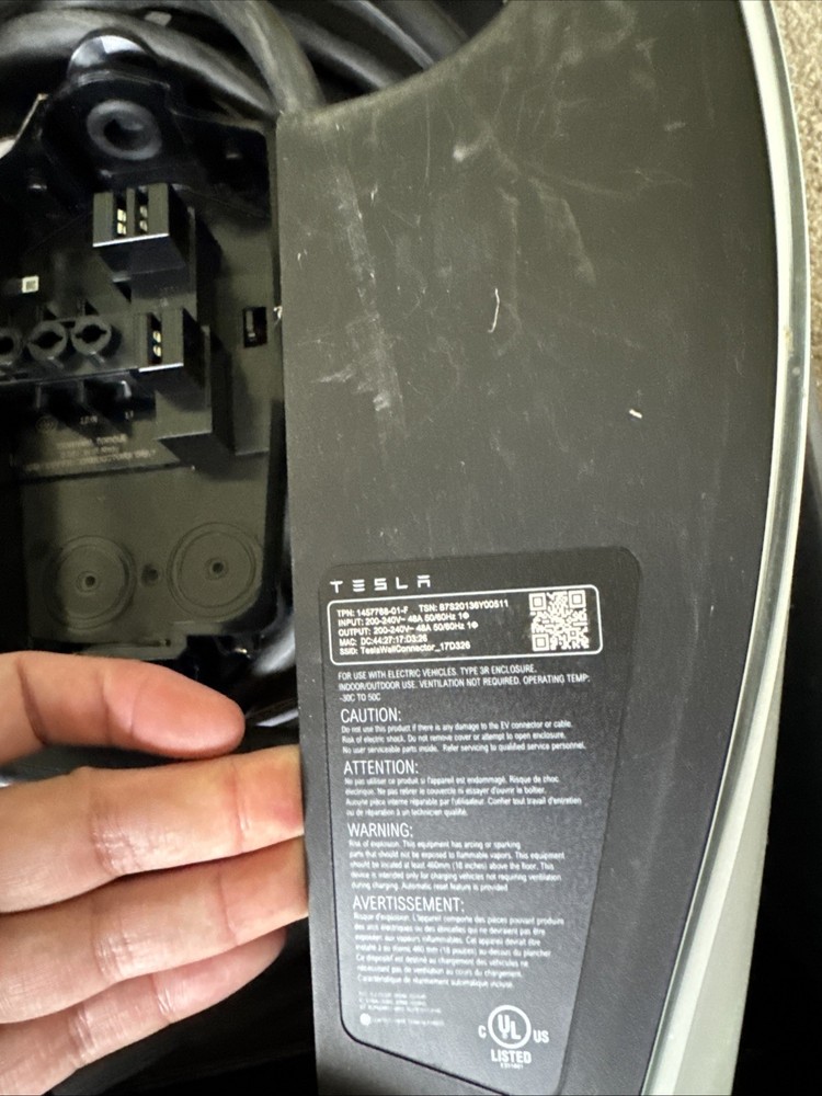 Tesla Wall Connector
