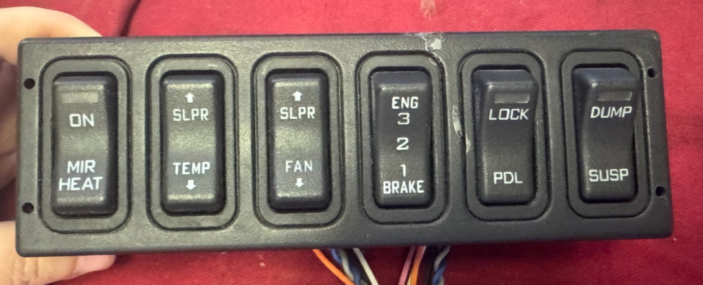 International PROSTAR SWITCH PANEL Dash Panel - 3549776C5, 32237-101