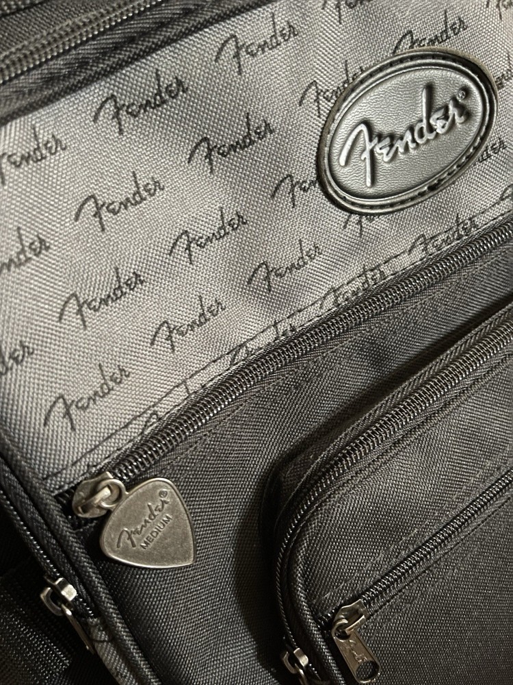 Fender Medium Gig Bag Black Gray Fully Lined Carry Handle Strap Zippered Pockets