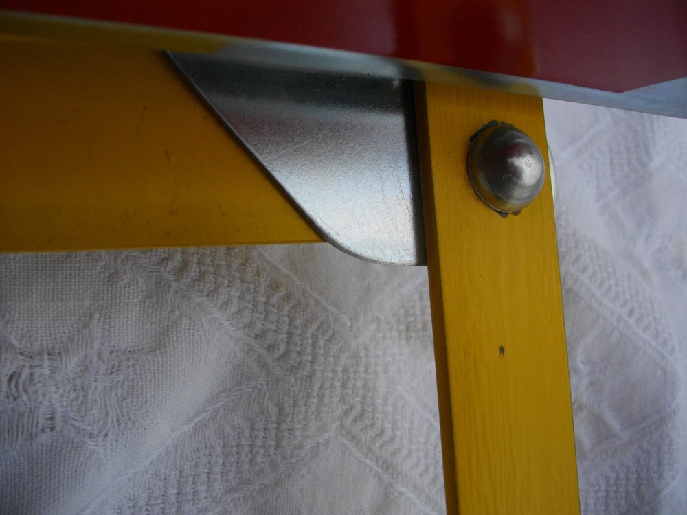 Fold-Out WARNING TRIANGLE Hazard Sign Sturdy Solid Metal Wind Resist USA Made