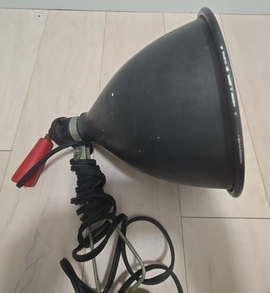 Vintage Smith Victor Light Reflector 7 1/2" Diameter Tested