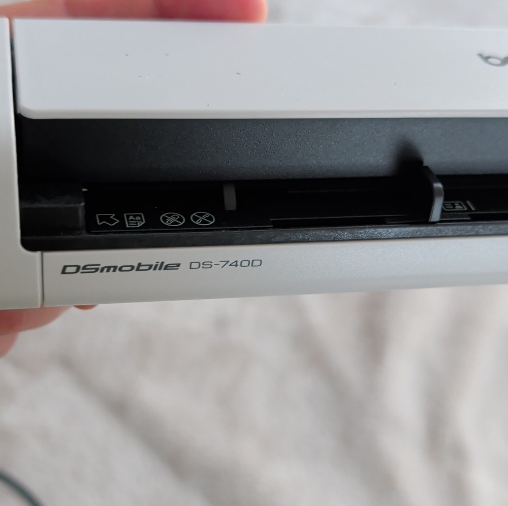 Brother DS-740D DSmobile Sheetfed Document Scanner Portable Technology