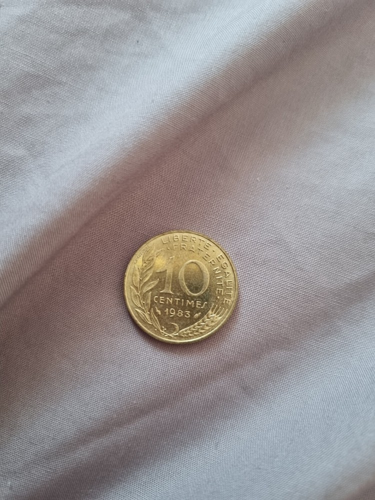 French 10 Centimes 1983