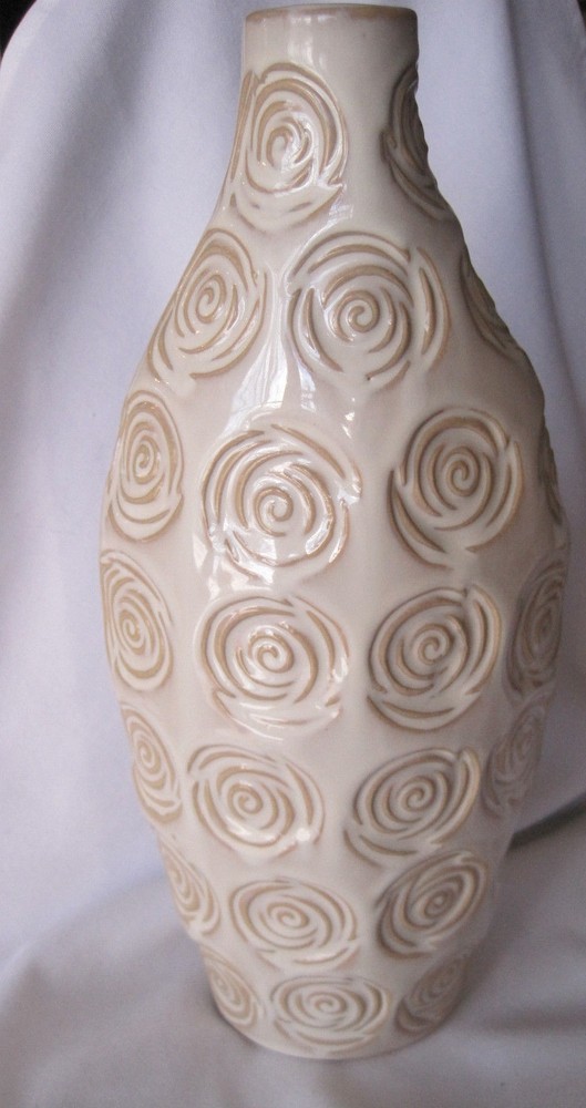 Estate Modern Ceramic Vase with Circles Design